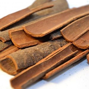 Idukki Cinnamon Stick (दालची)  "Karuvapatta" (കറുവപ്പട്ട)