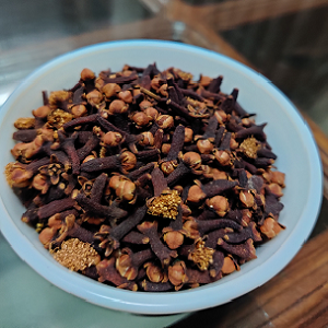 Clove (Kitchen Grade) (ഗ്രാമ്പൂ)(Laung) in Hindi | (लौंग )